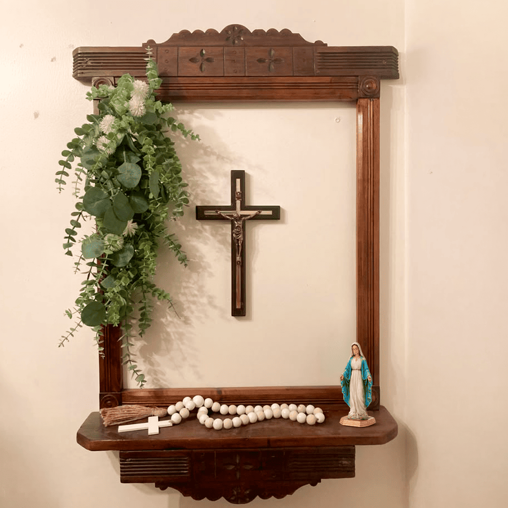 Imagem Nossa Senhora das graças altar